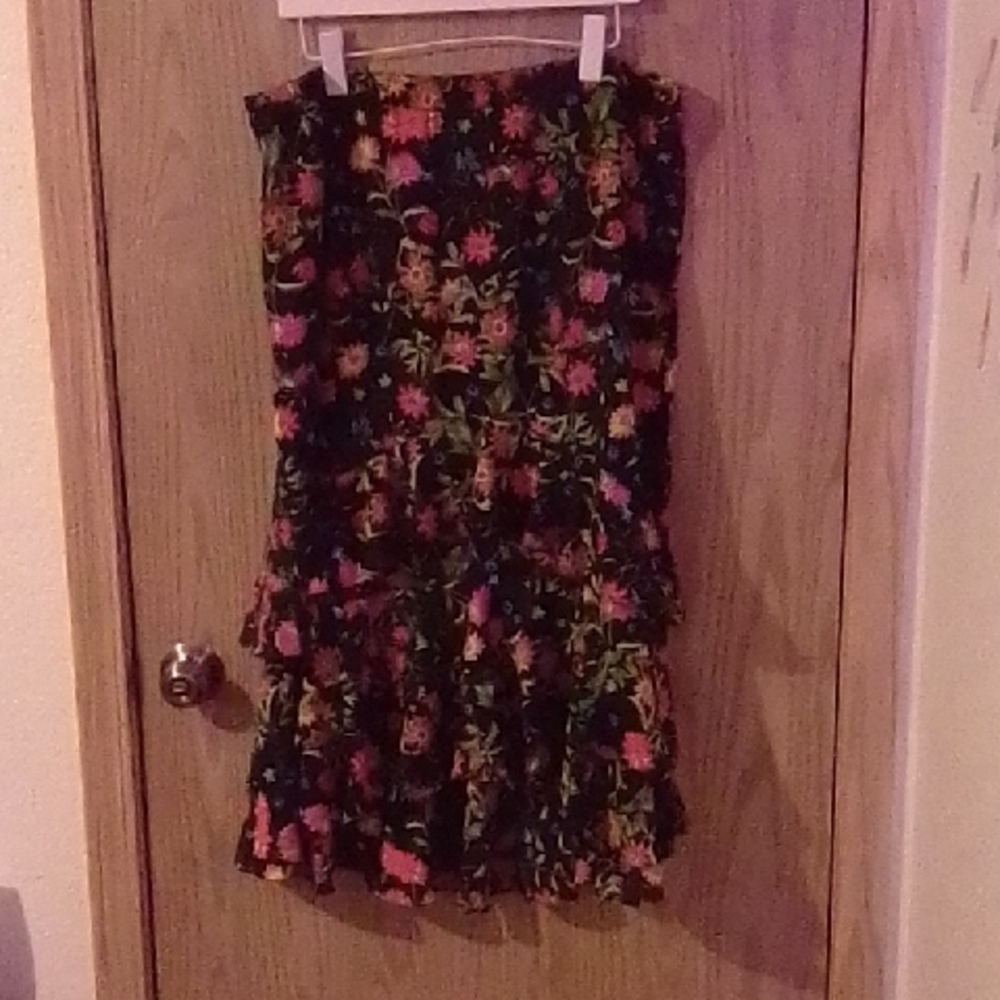 Linea by Louis Dell'Olio Vibrant Floral Skirt
